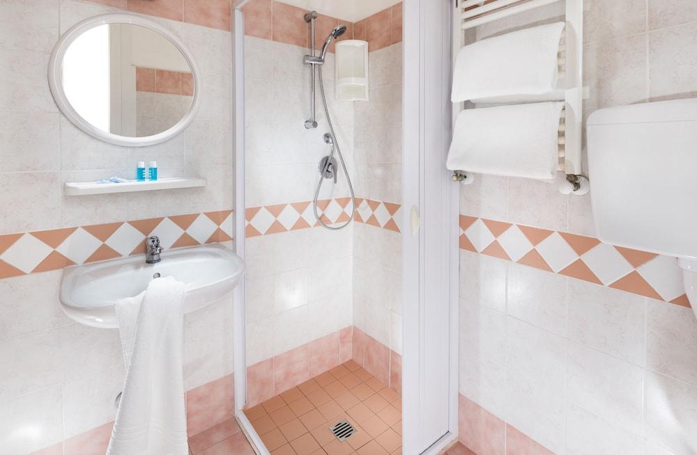 Hotel Carnaby Rimini Luaran gambar